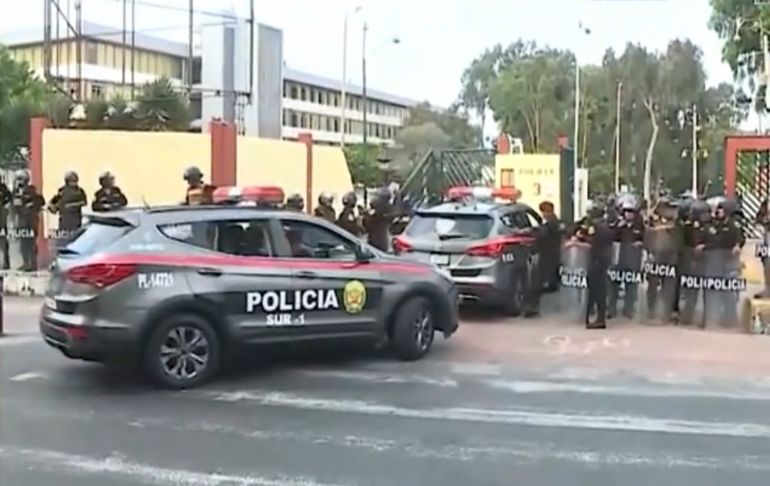 Policía Nacional ingresó a la Universidad San Marcos para desalojar a manifestantes