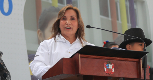 Portada: Dina Boluarte vuelve a ratificar que Petroperú no será privatizada:  "El Gobierno le tiene deuda"