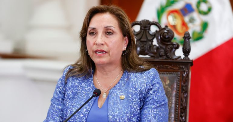 Dina Boluarte presentaría proyecto de ley para que reforma total de la Constitución se debata en el próximo Congreso
