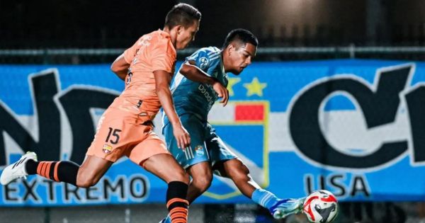 Sporting Cristal cayó ante Barcelona de Ecuador por 1 a 0 en Estados Unidos