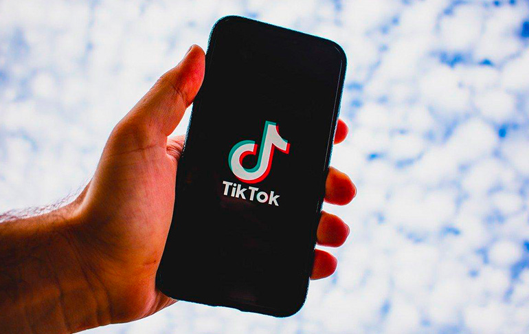 Universidad de Florida: "Recomendamos encarecidamente que todos dejen de usar TikTok"