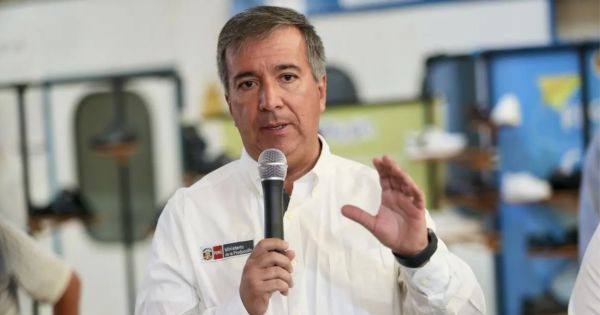 Congreso aprueba moción de interpelación contra ministro de Transportes por apagón en aeropuerto Jorge Chávez