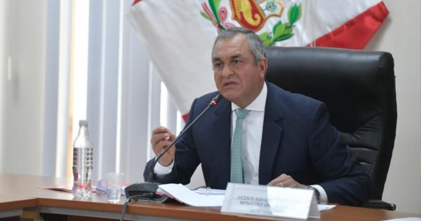 Portada: Ministro Vicente Romero informa que sueldo de Policía de Orden y Seguridad ascenderá a S/ 2153