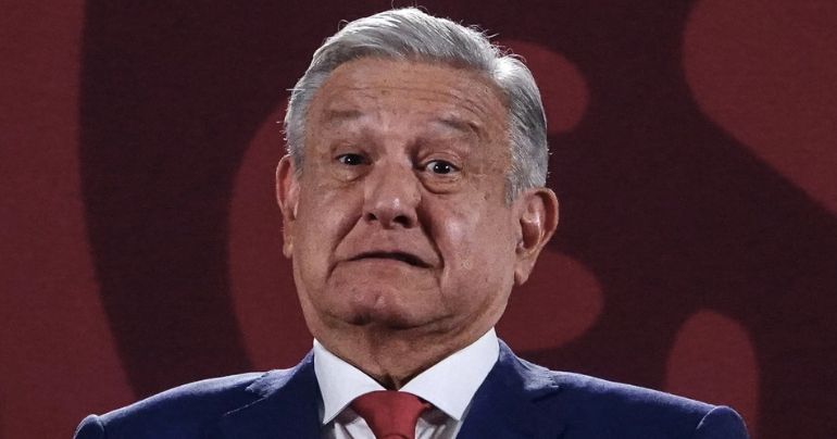 Portada: AMLO negó haber recibido dinero del narcotráfico en su campaña electoral de 2006