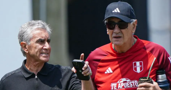 Portada: Fossati seguirá al mando de la selección peruana 'pase lo que pase', asegura Oblitas: "La confianza es total"