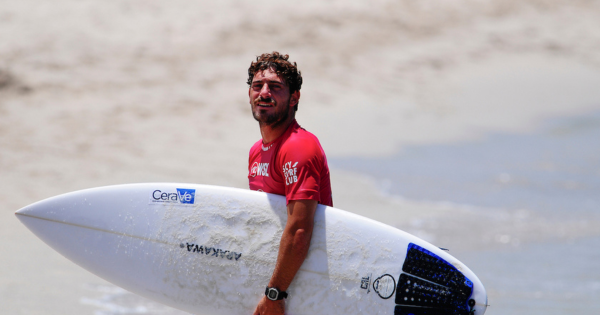 Alonso Correa: postergan semifinal de surf en París 2024 por problemas climáticos en Tahíti
