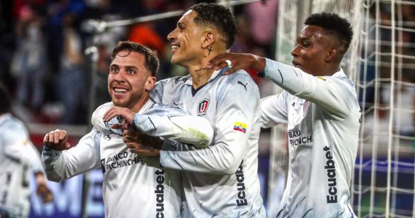 LDU pretende renovar contrato a Paolo Guerrero: las conversaciones arrancarán en los próximos días