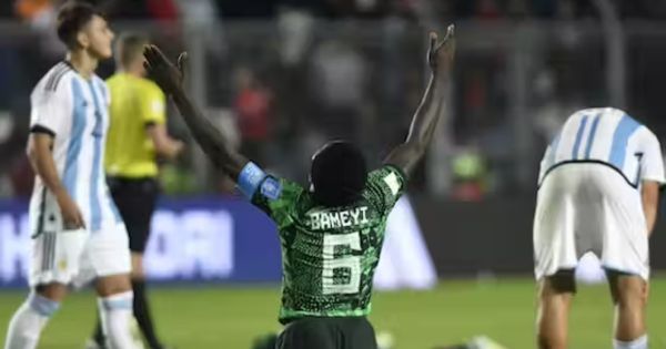 ¡Eliminó al anfitrión! Nigeria venció 2-0 a Argentina y lo dejó fuera del Mundial sub-20