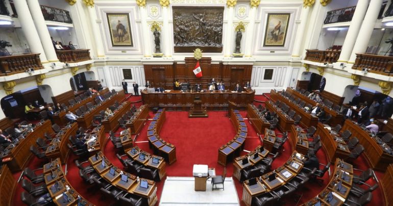 Congreso: Pleno sesiona este viernes y tiene pendiente pedido sobre adelanto de elecciones al 2023