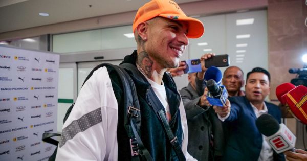 Paolo Guerrero tras su llegada a Ecuador: "Estoy feliz de pertenecer aquí"