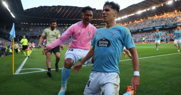 ¡SE QUEDA EN PRIMERA! Con Renato Tapia, Celta de Vigo venció 2-1 a Barcelona (VIDEO)