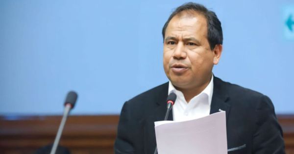 Edgar Tello: aprueban investigar a congresista por recorte de sueldo