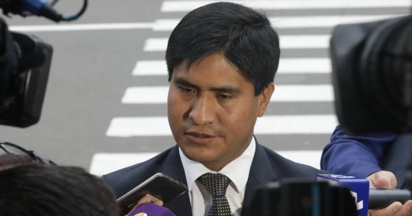 Wilson Soto pidió a congresistas renunciantes que "reflexionen" y regresen a Acción Popular