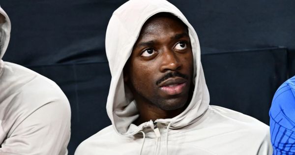 Ousmane Dembélé viajó a Francia para sellar su fichaje con el PSG