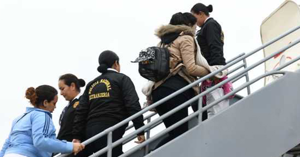 ¡Puede pasarle a Perú! Venezuela niega ingreso de avión con 60 ilegales expulsados de Chile