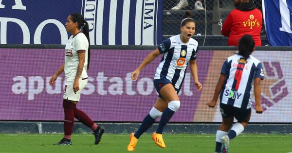 ¡CLÁSICO FEMENINO ES BLANQUIAZUL! Alianza Lima aplastó 4-1 a Universitario