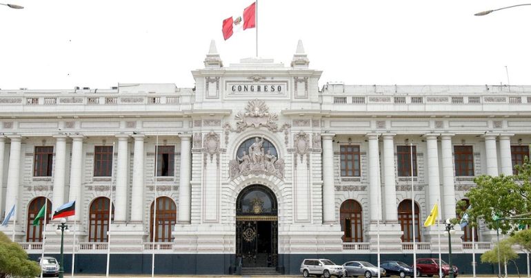 Designan a Fernando Rosales Cirilo como auditor general de la Oficina de Auditoría del Congreso