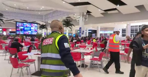 Ciudadanos que se encontraban en el Mall del Sur participaron del tercer Simulacro Nacional Multipeligro