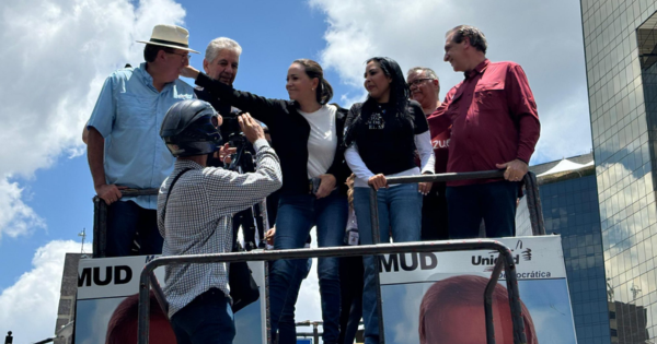 María Corina Machado se hace presente en marcha contra dictador Nicolás Maduro en Venezuela