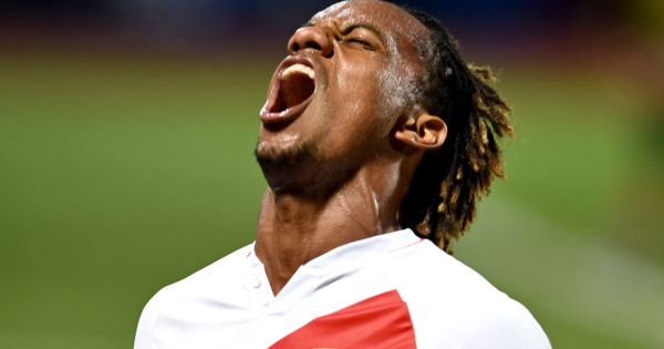 Selección Peruana: André Carrillo se retiró de la concentración para realizarse exámenes médicos