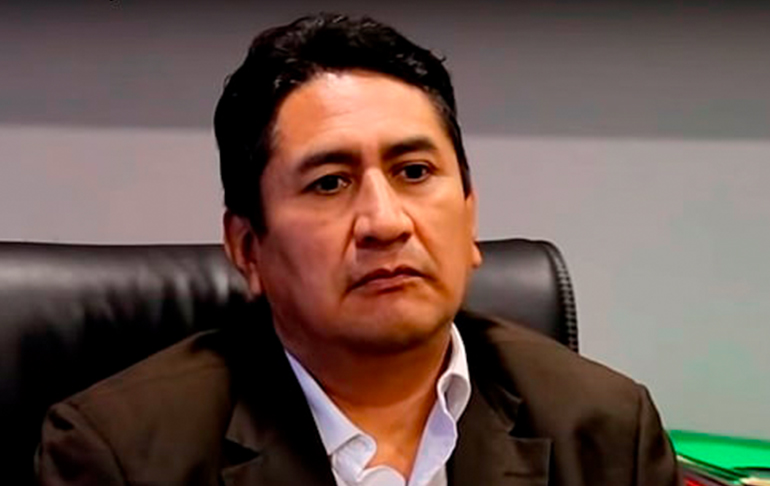 Vladimir Cerrón: fiscal Rafael Vela insistirá el miércoles en pedido de prisión preventiva para dueño de Perú Libre