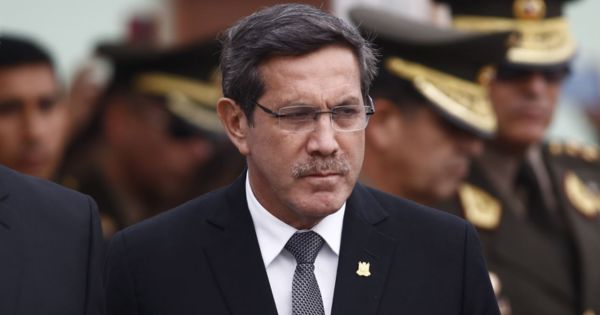 Congreso: citan al ministro Jorge Chávez para que responda por asesinato de cuatro militares en el Vraem