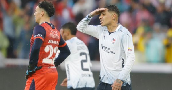 Con un doblete de Paolo Guerrero, LDU venció 3-0 a Defensa y Justicia, por la primera semifinal de la Copa Sudamericana