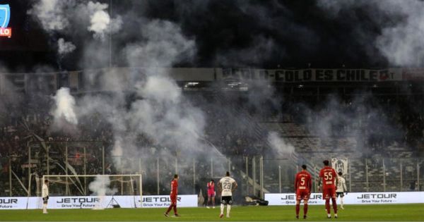 Portada: Universitario: "Lamentamos y rechazamos profundamente los hechos violentos por parte de la hinchada de Colo Colo"