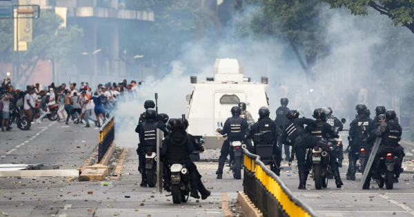 Portada: Represión en Venezuela: aumenta a 24 los muertos en protestas contra dictadura de Nicolás Maduro