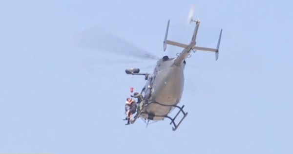 Incendio en Cercado de Lima: helicóptero rescató a hombre atrapado en inmueble