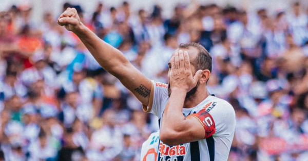 Hernán Barcos, delantero de Alianza Lima: "En la Copa Libertadores tenemos que hacer respetar nuestra casa"