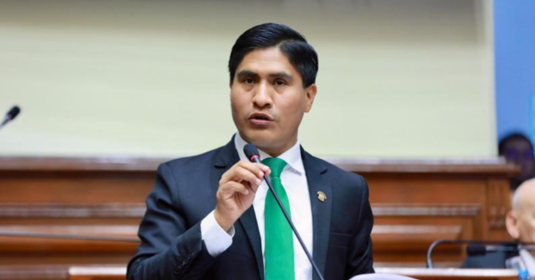 Portada: Wilson Soto solicita al presidente del Congreso priorizar debate de proyecto que plantea que Perú abandone la CIDH