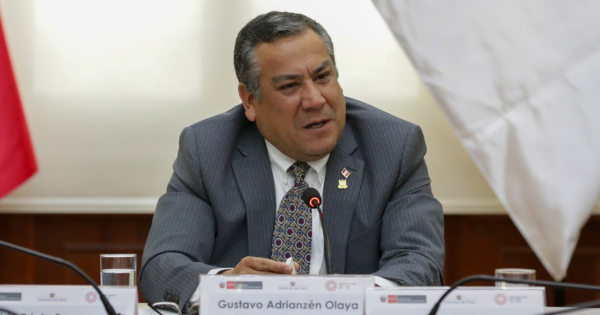 Portada: Gustavo Adrianzén, jefe del Gabinete Ministerial, se presenta ante Pleno del Congreso para pedir voto de confianza