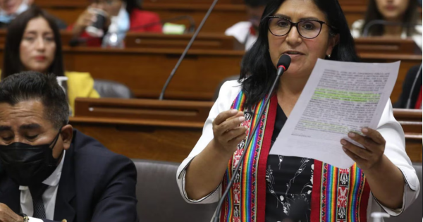 Katy Ugarte: congresista presenta proyecto de ley para prohibir saleros en mesas de restaurantes