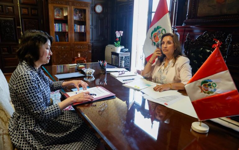 Dina Boluarte recibió respaldo de presidente de Ecuador