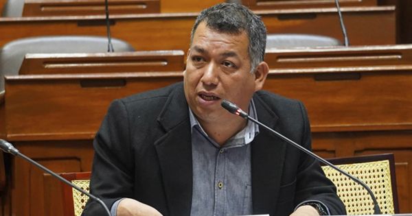 Portada: Darwin Espinoza: Acción Popular decide expulsar a congresista del partido político