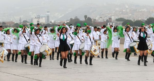 Portada: Fiestas Patrias: escolares que se hicieron viral en desfile de Huaycán participarán en Parada Militar