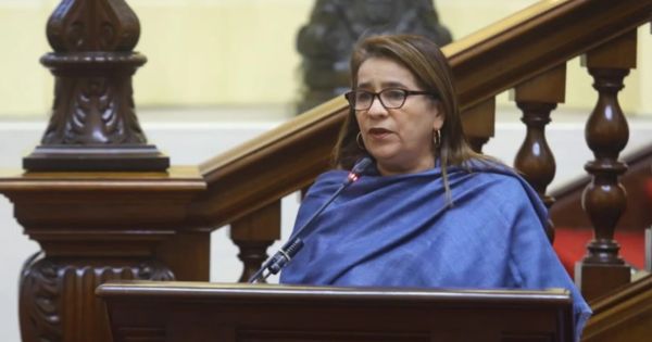 Maestros que hagan apología del terrorismo serán retirados inmediatamente, anunció ministra Miriam Ponce