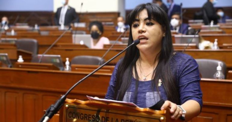 Vivian Olivos señala que el informe de la CIDH está "asquerosamente politizado"