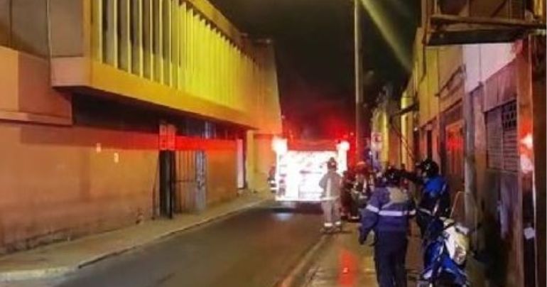 Portada: Centro de Lima: incendio se registró en sede del Poder Judicial