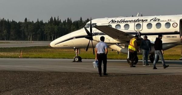 Canadá: reportan que un avión se estrelló y dejó al menos 10 personas fallecidas