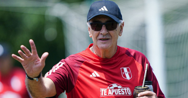 Portada: Jorge Fossati confirma que seleccionados no están en la mejor condición y aclara su futuro en la Bicolor