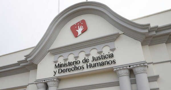 Portada: Ministerio de Justicia sobre demanda contra Ley de Extensión de Dominio: "Sería un retroceso en la lucha contra la criminalidad"