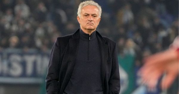 Portada: José Mourinho no es más técnico de la Roma por malos resultados