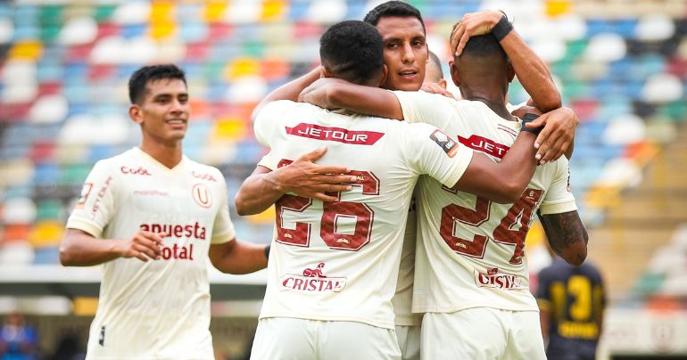 ¡Poderío crema! Universitario goleó 4-0 a Academia Cantolao en el Monumental