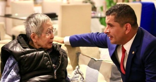 Abogado de Alberto Fujimori: "El señor presidente sigue luchando por su vida"