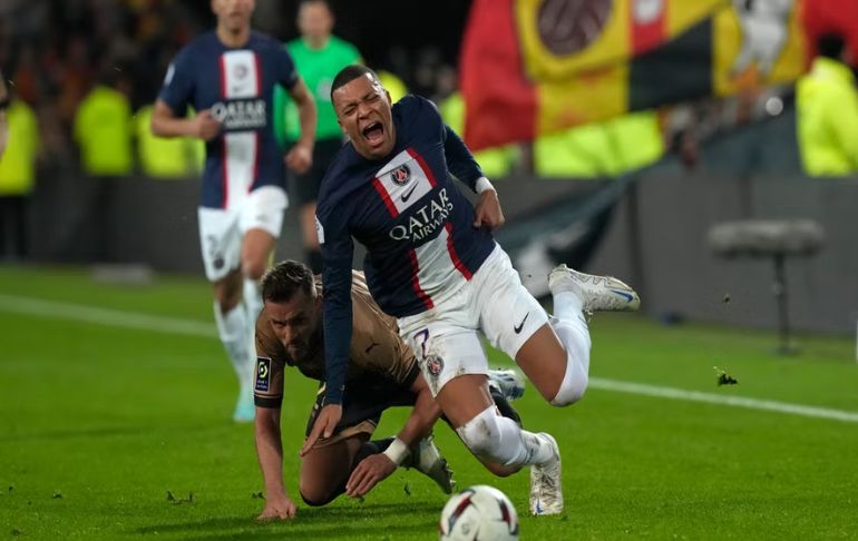 ¡Perdió el invicto! Sin Messi y Neymar, PSG perdió 3-1 ante Lens