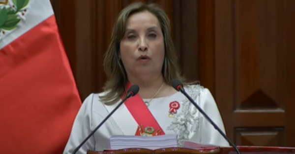 Dina Boluarte anuncia próximo proyecto de ley para fusionar dos pares de ministerios