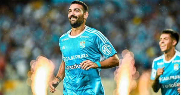 Martín Cauteruccio, atacante de Sporting Cristal: "Sin mis compañeros nada sería posible"