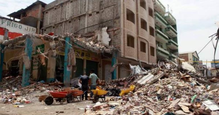 Ecuador: reportan cuatro fallecidos tras fuerte sismo de 6.5 registrado este sábado